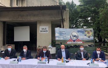 Prefectul Dan Nechifor, la Popăuți: …