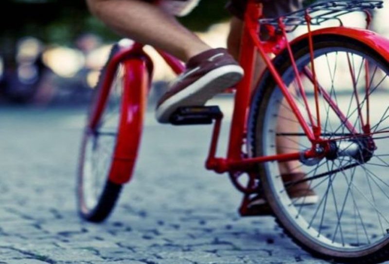 Botoșani: Biciclist accidentat de un șofer neatent