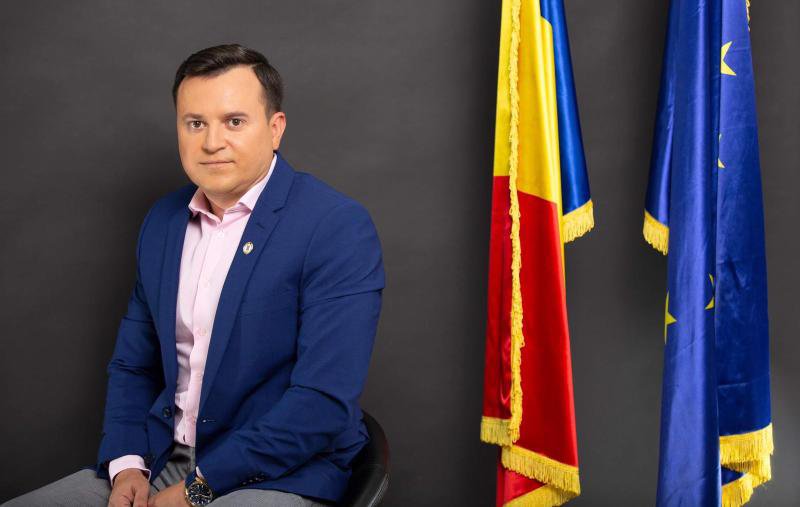 Cătălin Silegeanu - candidat independent: Flutur, milioanele și sutele de ani!