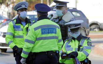 Curge cu amenzi: 60 de …