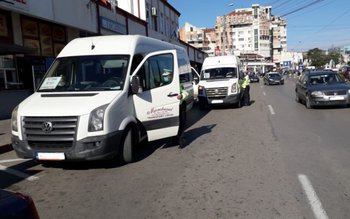 Poliţiştii botoșăneni au dat amenzi …