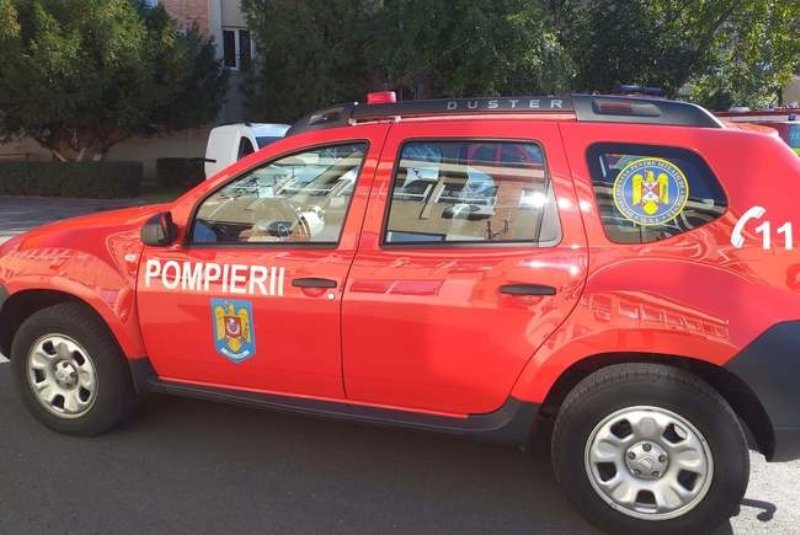 Pompierii botoșăneni vor transmite mesaje prin portavoce în localitățile în care incidența cazurilor este peste 1,5 la 1000 de locuitori