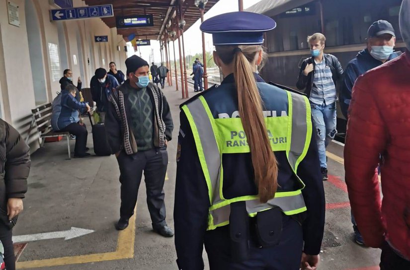 Siguranță pentru călători. Echipe de control, prezente în trenuri - FOTO