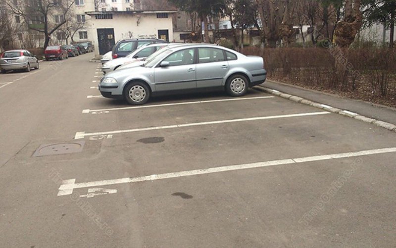Licitațiile pentru locurile de parcare vacante în atenția primarului Cosmin Andrei