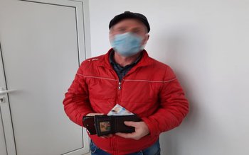 Fals de identitate cumpărat cu …