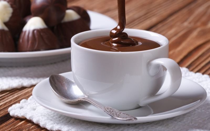 Ciocolata caldă îndepărtează oboseala și îmbunătățește calitatea vieții