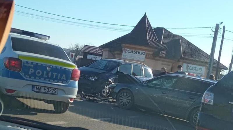 Accident cu victime la Flamânzi. Două persoane au fost rănite