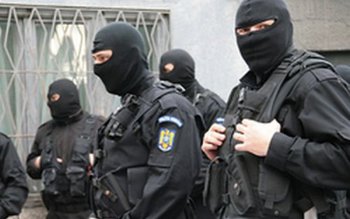 Tânăr dat în urmărire internațională …