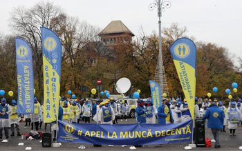 Membrii „Solidaritatea Sanitară” protestează în …