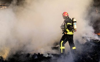 Incendiu la Dorohoi! Acoperișul unei …