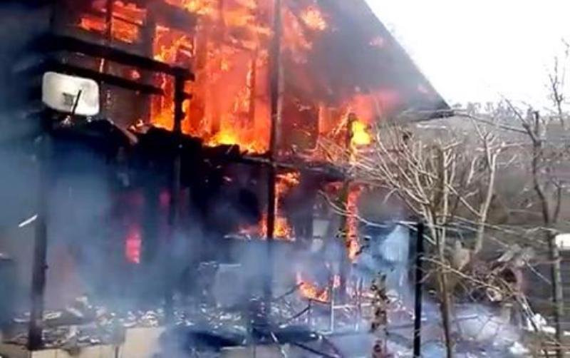 14 familii din județul Botoșani păgubite de foc