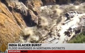 Tragedie în India! Viitură provocată …