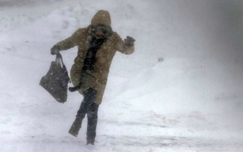 Informare meteo de vânt, precipitații …