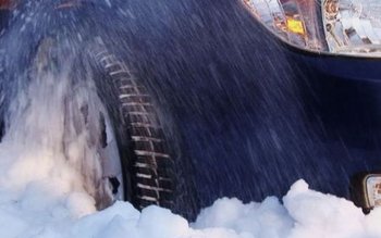 Tânăr fără permis, urmărit de …