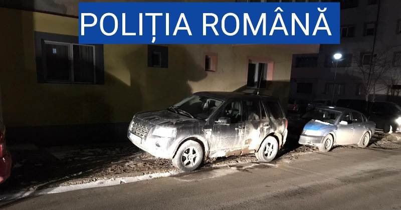 Tineri cercetați pentru furturi de mașini reținuți de polițiștii botoșăneni - FOTO