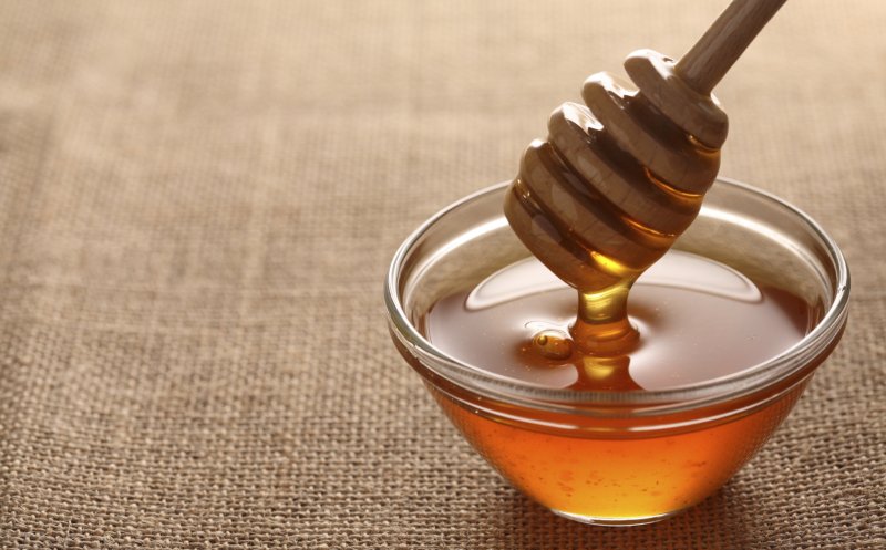 Mierea îngraşă mai mult decât zahărul! Câte calorii are și ce ne sfătuiește nutriționistul