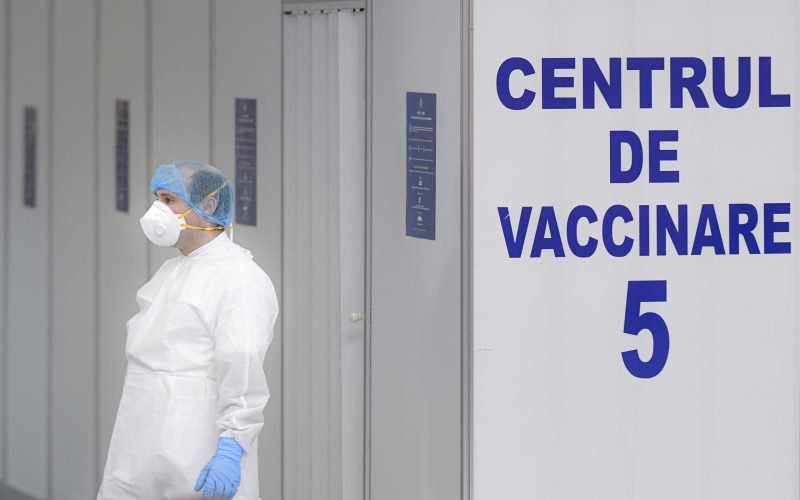 Din 15 martie devin disponibile listele de așteptare pentru vaccinare. Cum se fac programările