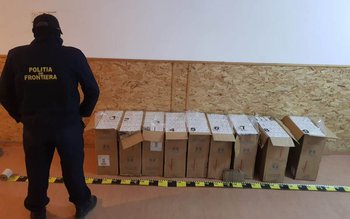 Ţigarete de contrabandă de peste …