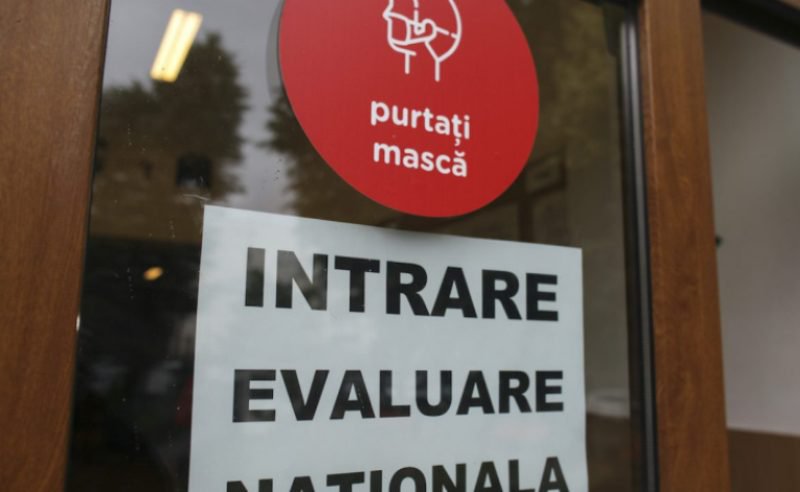 Peste trei mii de elevi din județul Botoșani au susținut astăzi Simularea Examenului de Evaluare Națională la Limba și literatura română