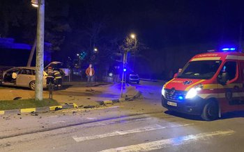 Două persoane au ajuns la …