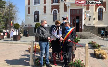 „Tradiții, continuitate, spiritualitate” - Expoziție …