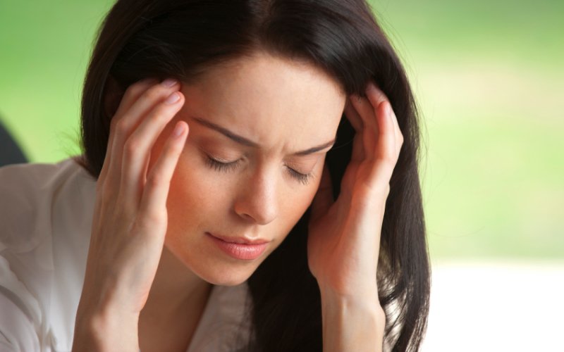 Cum putem combate durerile de cap care se agravează primăvara