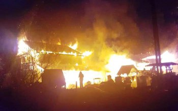 UPDATE incendiu: Au ars casa, …