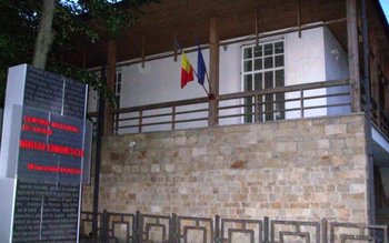 Vezi care este programul de …