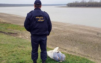 Braconier cu plasă monofilament depistat …