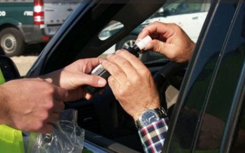 Botoșănean oprit pentru viteză și …