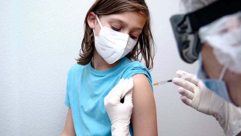 Ministrul Sănătăţii: Încurajez părinţii să-şi vaccineze copiii împotriva Covid-19 când va fi posibil