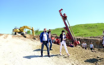 Lucrări complexe la alunecarea de …