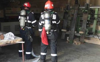 ATENȚIE! Exerciţiu la o fabrică …