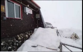 Ninsoare abundentă în Bucegi la …