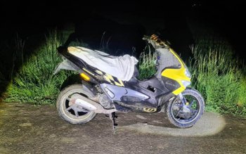 Tânăr fără premis de conducere, …