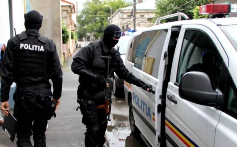 Descinderi DNA la Serviciul Rutier Botoșani și la mai mulți polițiști acasă
