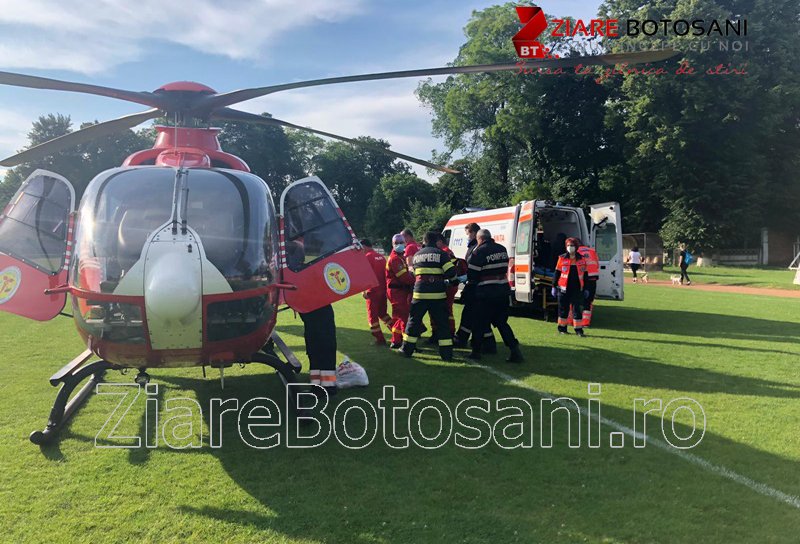 Elicopter SMURD chemat la Dorohoi pentru un bărbat din Dealu Mare care a suferit un infarct - FOTO