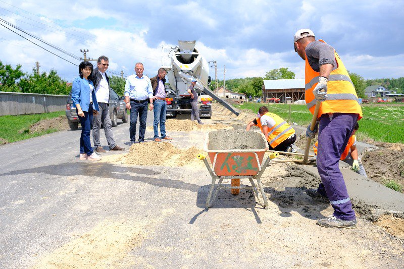 Lucrări de modernizare pe drumurile județene - FOTO