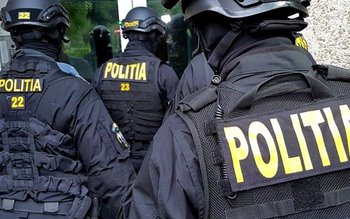 Flagrant și percheziții, într-un caz …