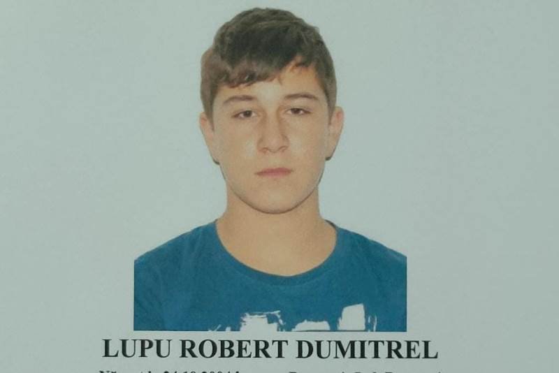Minor de 16 ani căutat de polițiști după ce a părăsit domiciliul și nu a revenit până în prezent