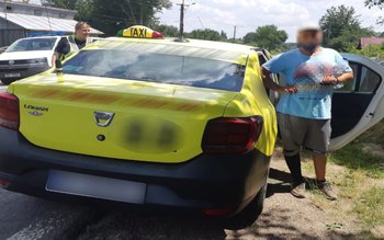 Ţigarete de contrabandă transportate cu …