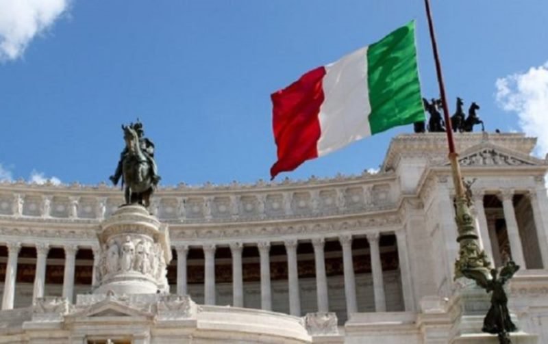 Noi reguli intră în vigoare. Italia anunță ce documente trebuie să prezinte cetățenii