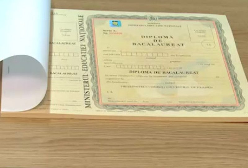 Tineri din Botoșani anchetați penal pentru că s-au înscris la facultate cu diplome falsificate