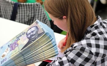 Guvernul oferă 3000 de lei …