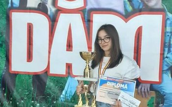 Trofeul Festivalului Național de Creație …