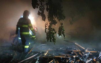Incendiu puternic izbucnit într-o gospodărie …