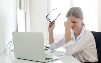 Cum să-ți protejezi vederea atunci …