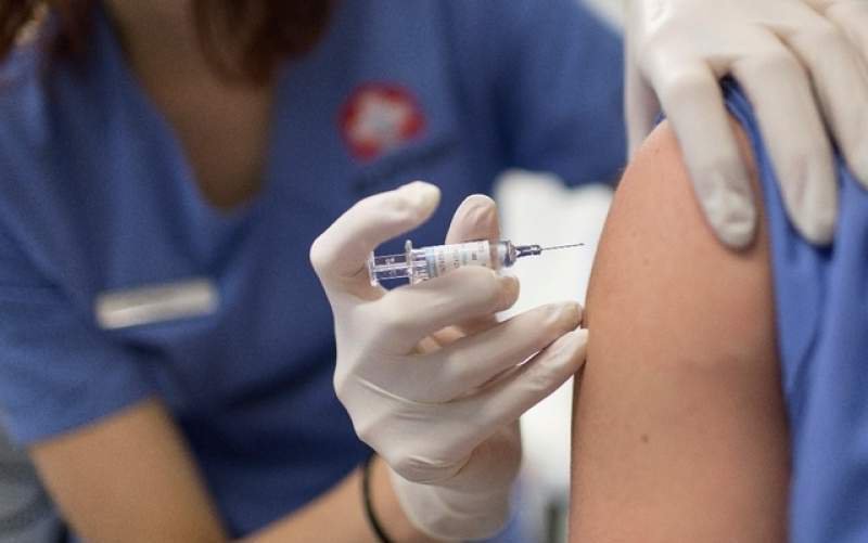 Vaccinarea cu a treia doză anti-Covid-19, din octombrie în România. Cine și când o va face