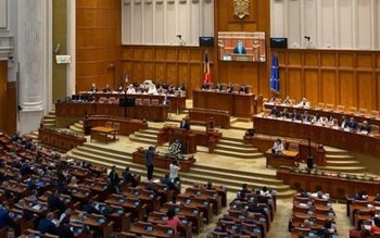 Foștii președinți care au colaborat …