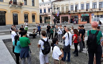 Fundația Județeană pentru Tineret Botoșani: …